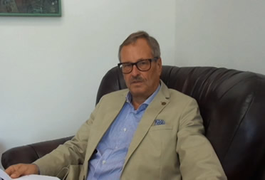  LOOKING FORWARD TO PRAGUE