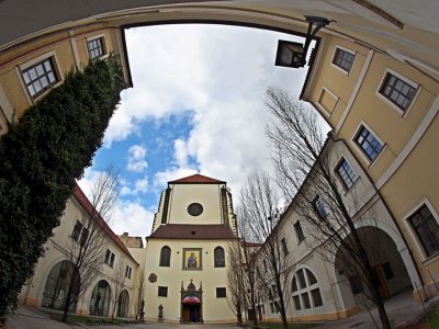 Chrám Panny Marie Sněžné