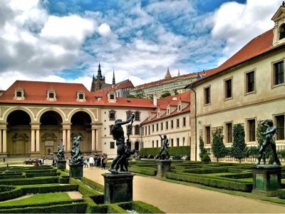 Valdštejnský palác - exteriér