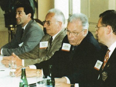 Žofín - Ravizza u stolu s Dobrou a dalšími